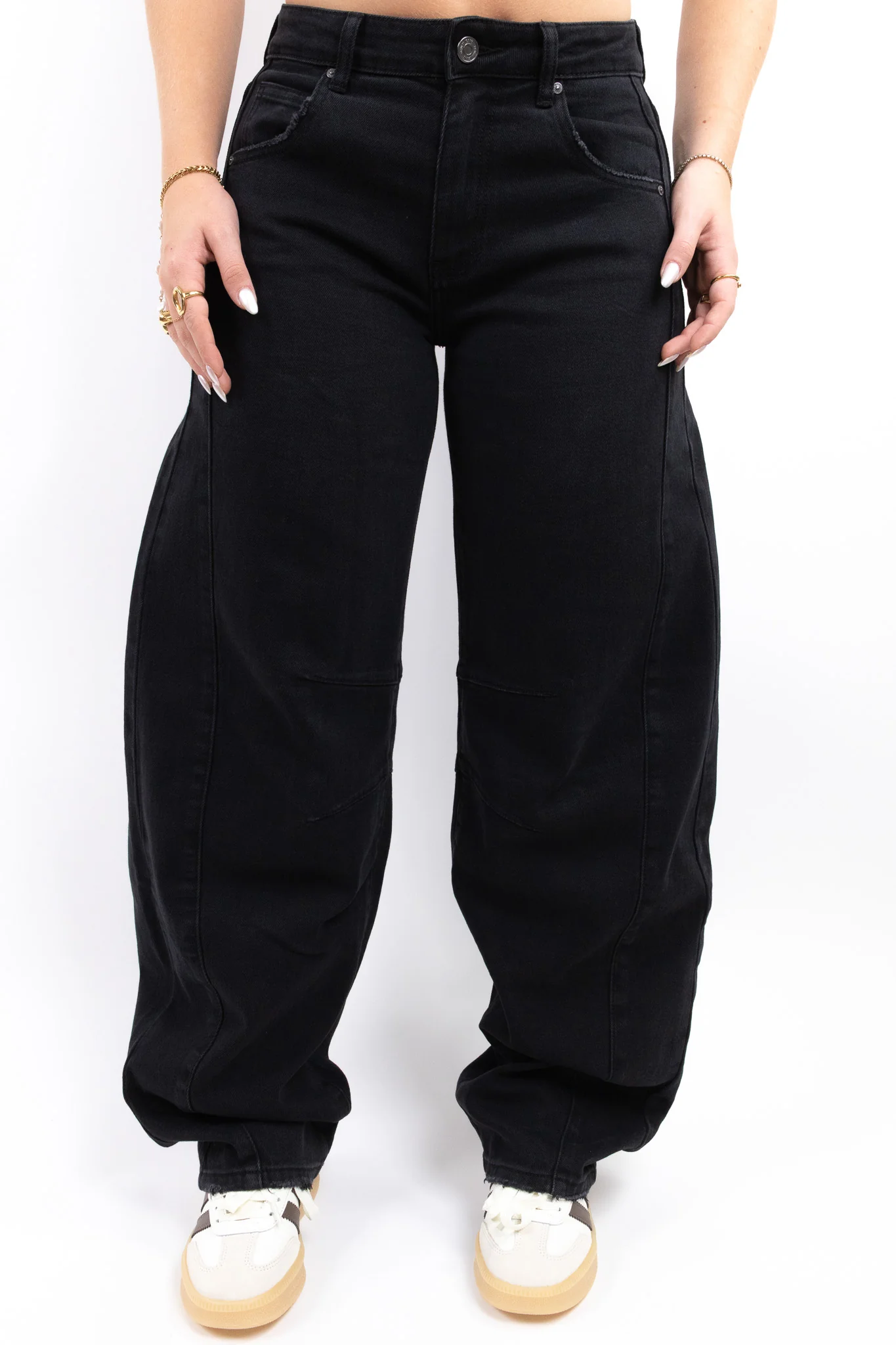 Balloon Fit Jeans - Image 13