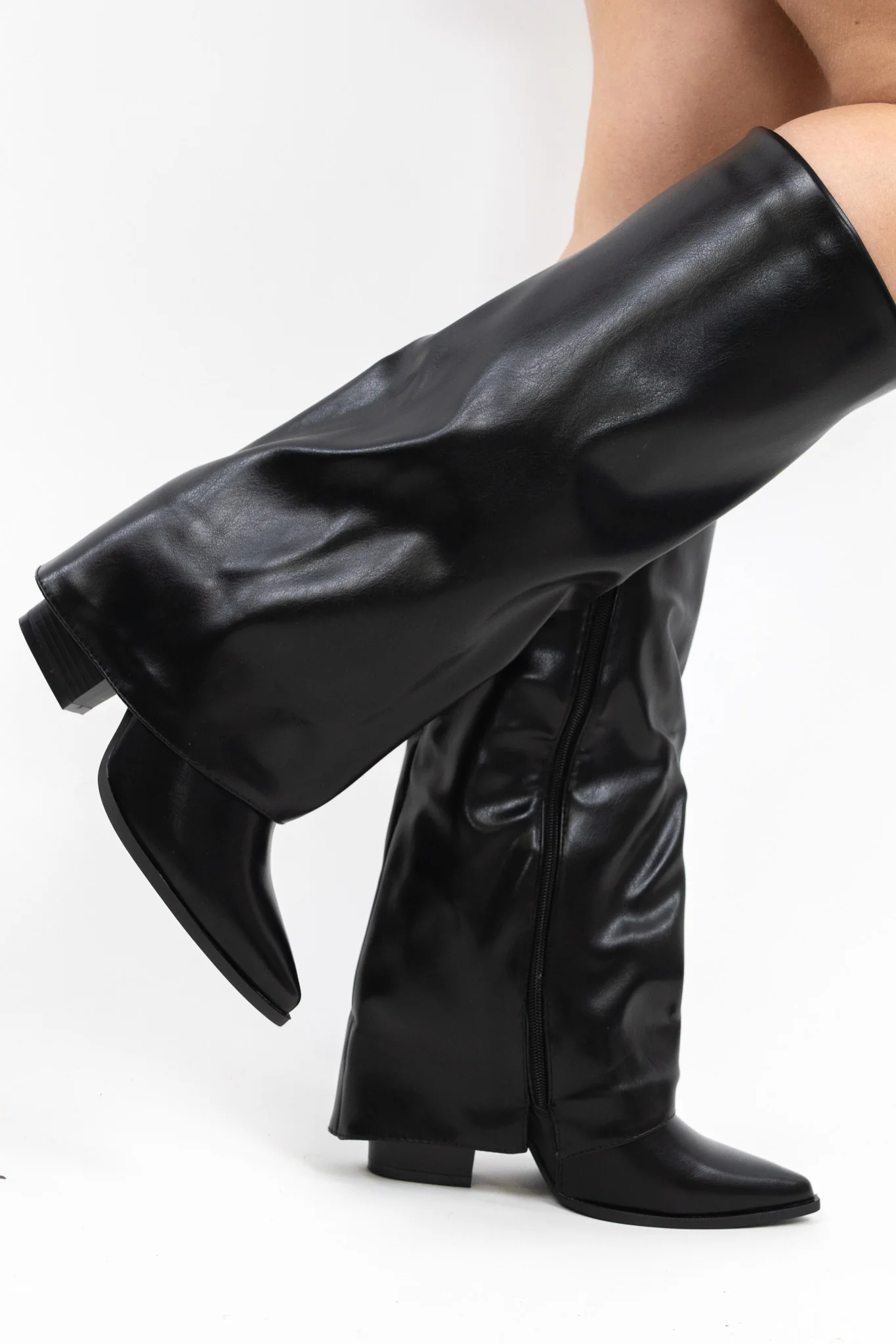 Classic Leather Boot - Image 10