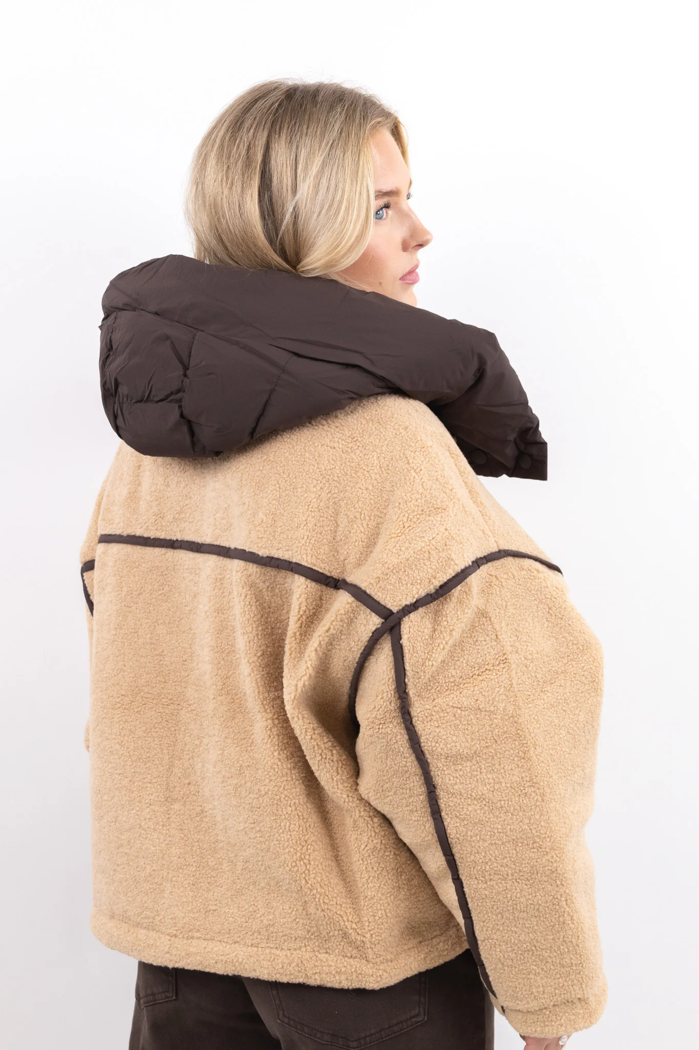 Cozy Teddy Jacket - Image 10