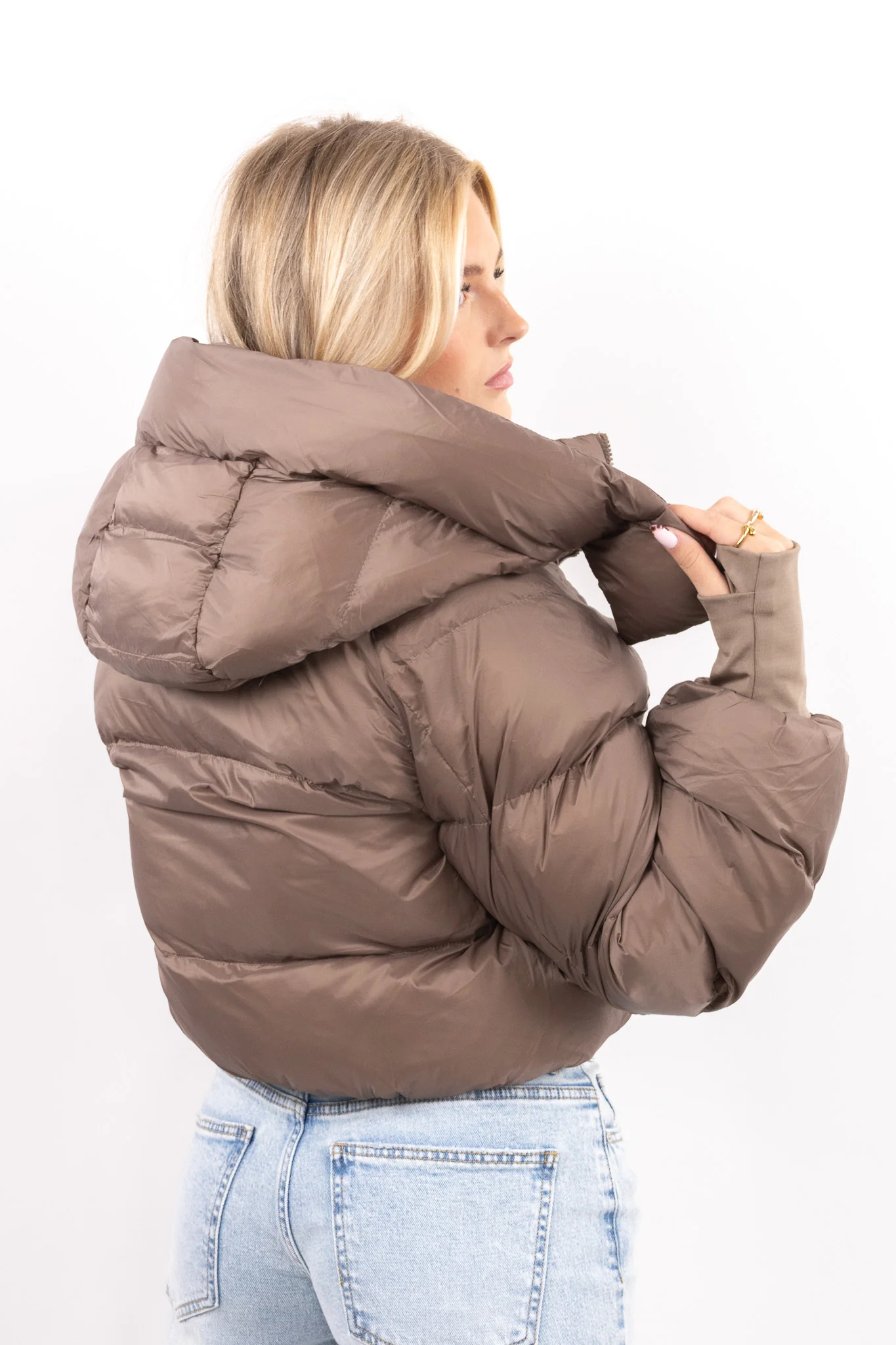 Cropped Puffer Jacket - Image 8