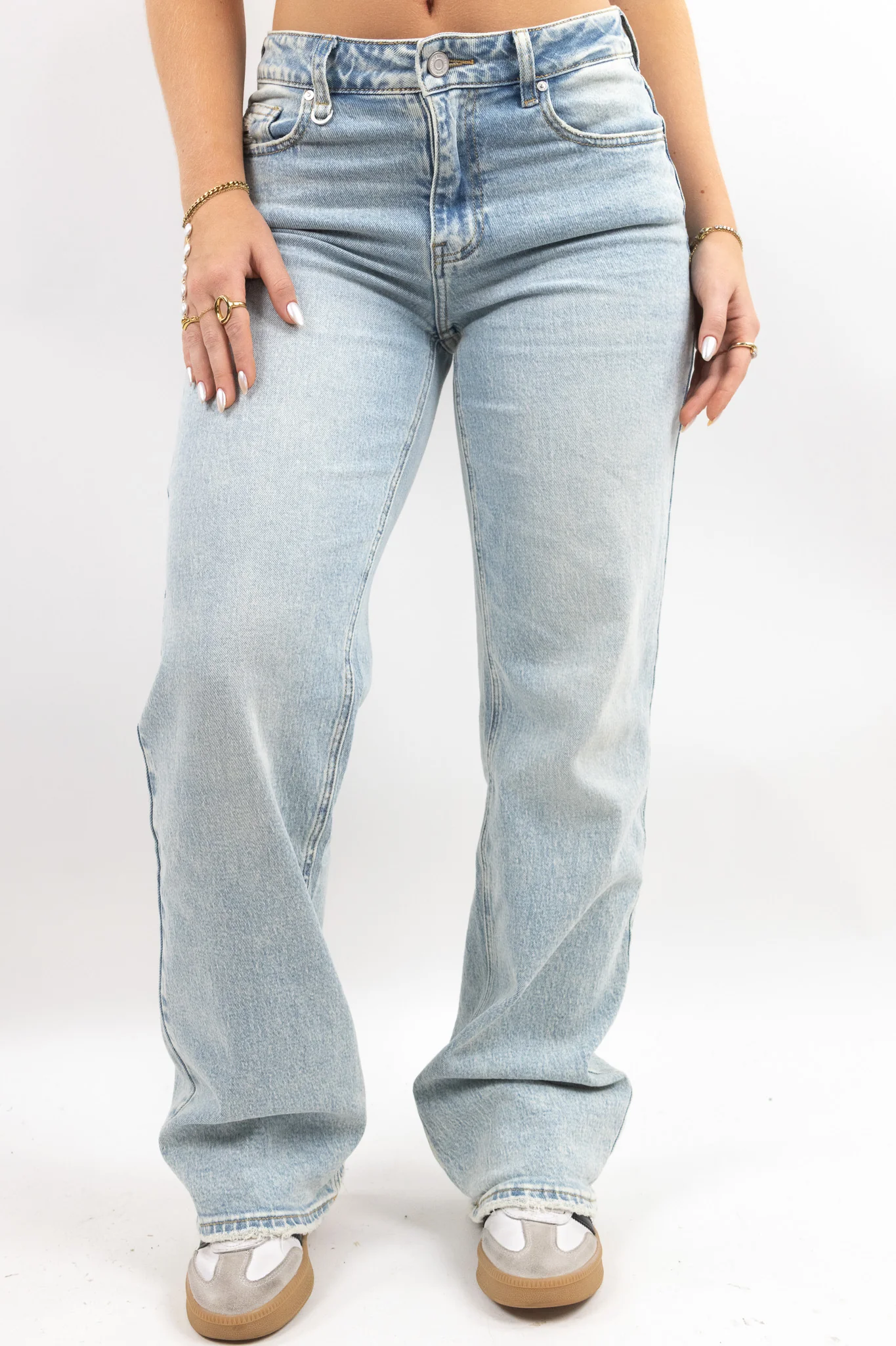 Mid Rise Classic Jeans