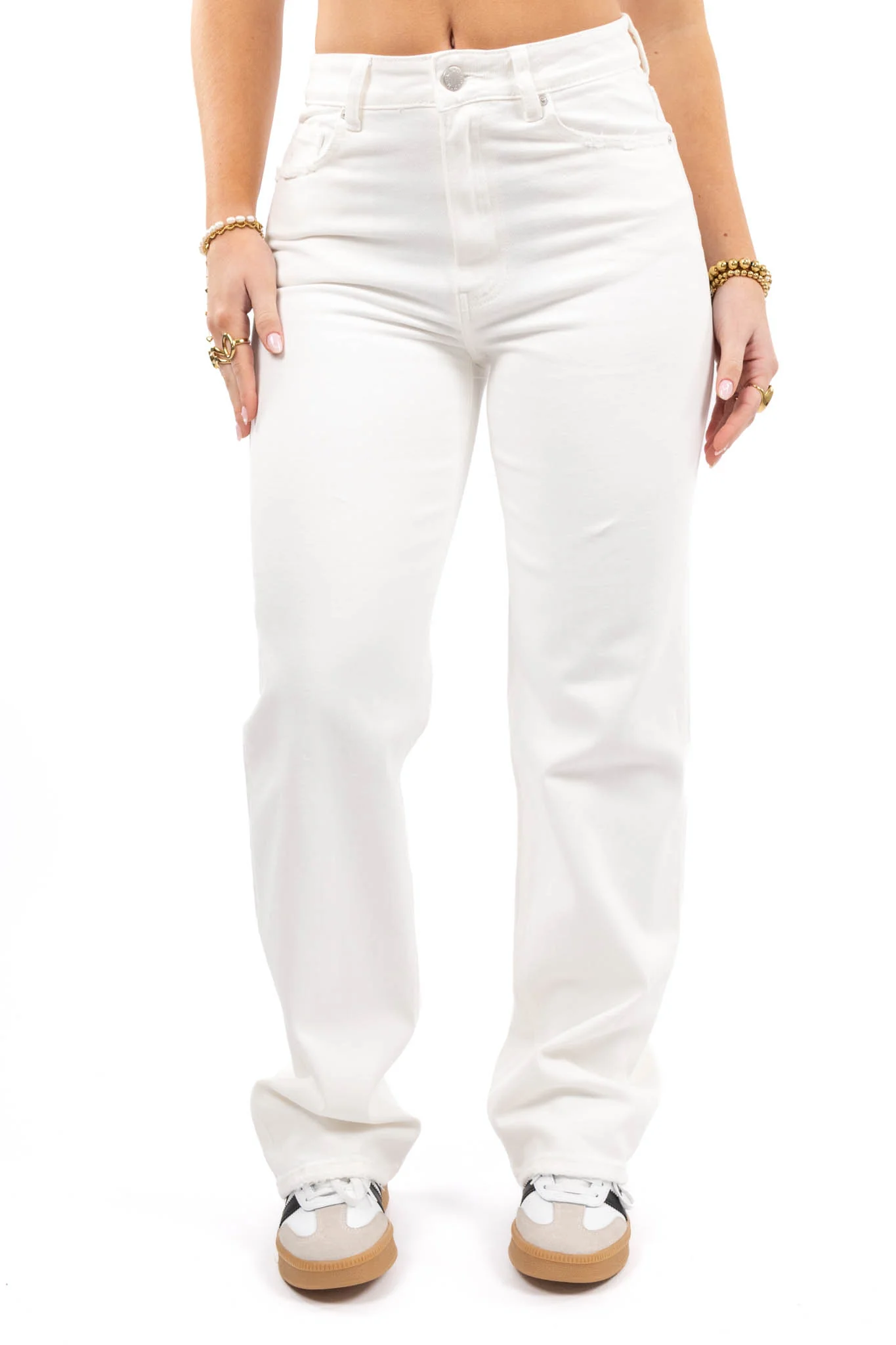 The Essential Wide Leg Jeans - Image 4