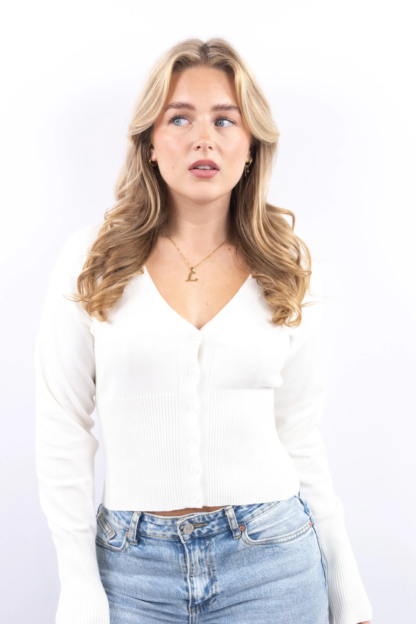 V Neck Cropped Knit - Image 4