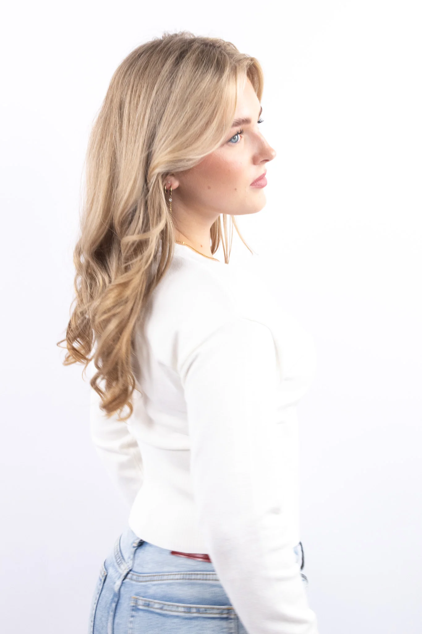 V Neck Cropped Knit - Image 6