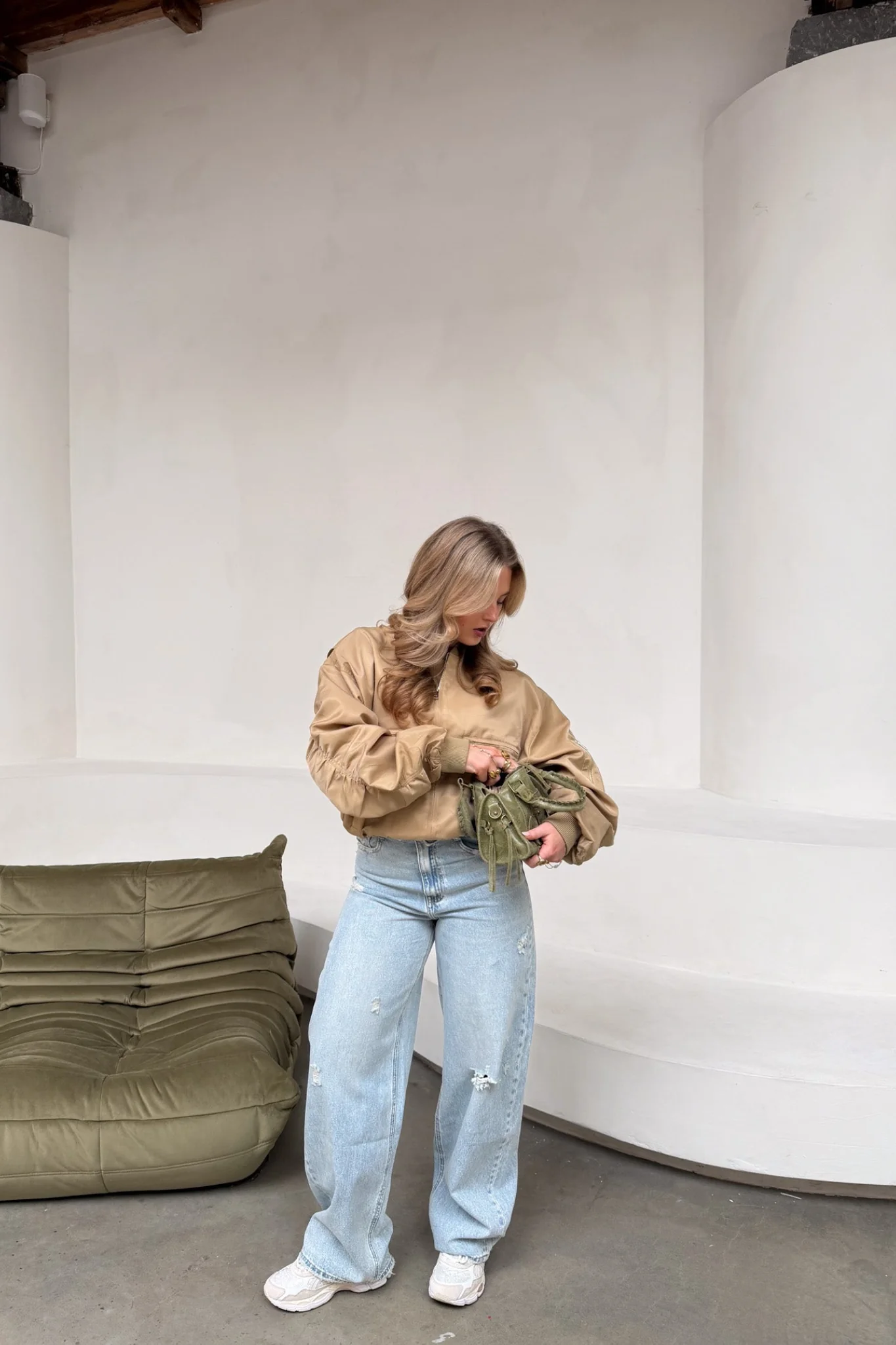 Viral Fold Over Jeans - Image 7